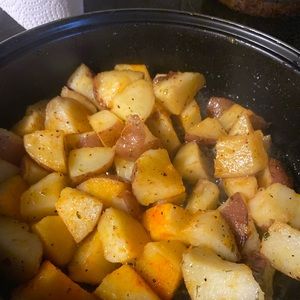 Meet your Posher, Yvette